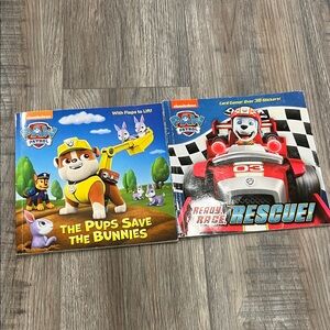 🦄5/25 2 Paw Patrol Books